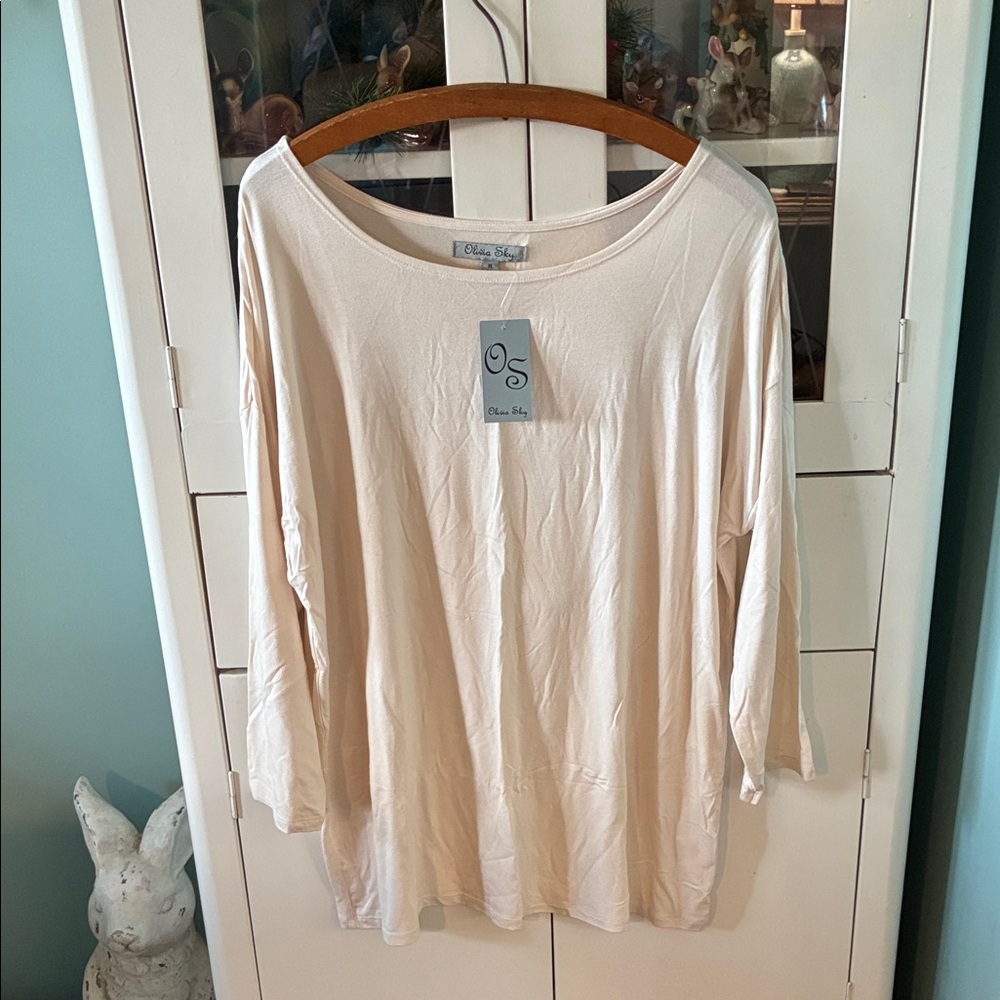 Olivia Sky sz XL Women's Cream Top nwt soft comfy